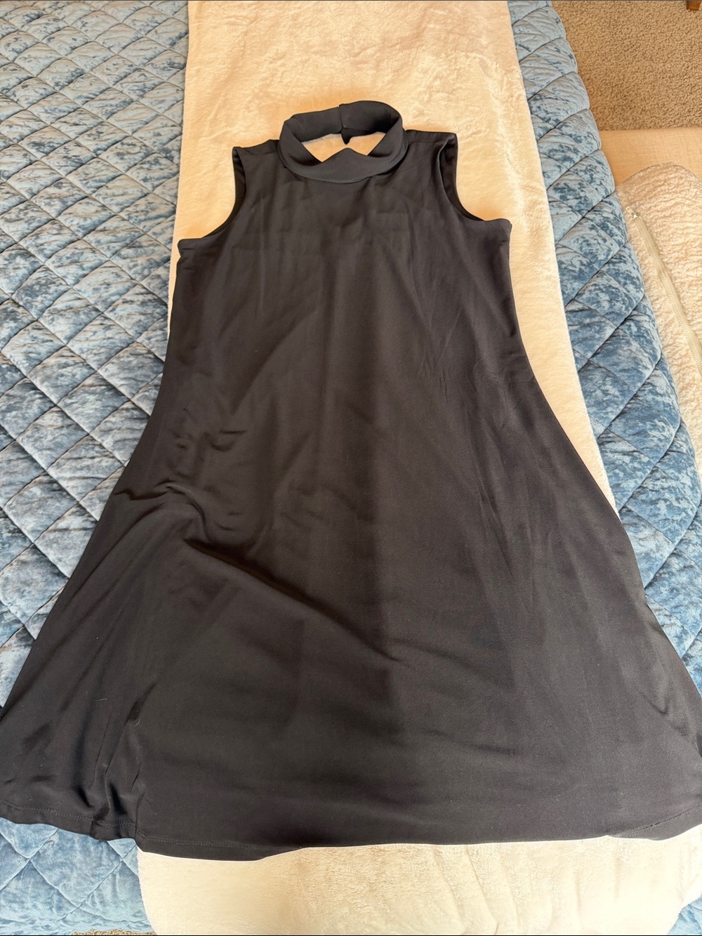 Neiman Marcus Black Sleeveless Mock Collar Mini Swing Dress - 8